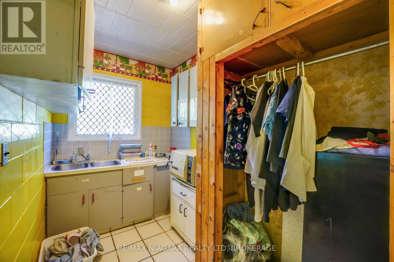 475 Enfield Road Property Photo 24