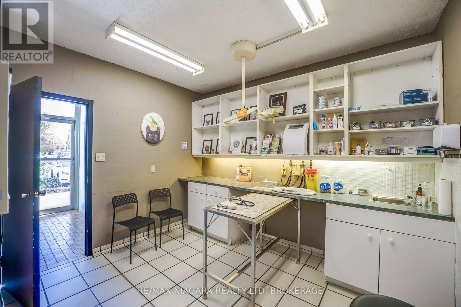 475 Enfield Road Property Photo 28
