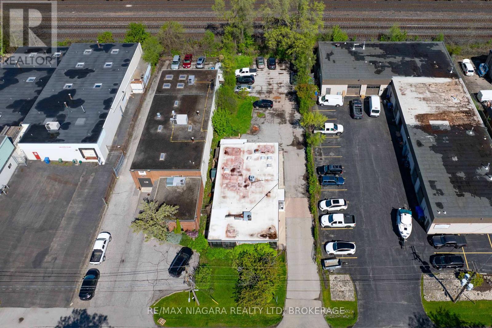 475 Enfield Road Property Photo 29