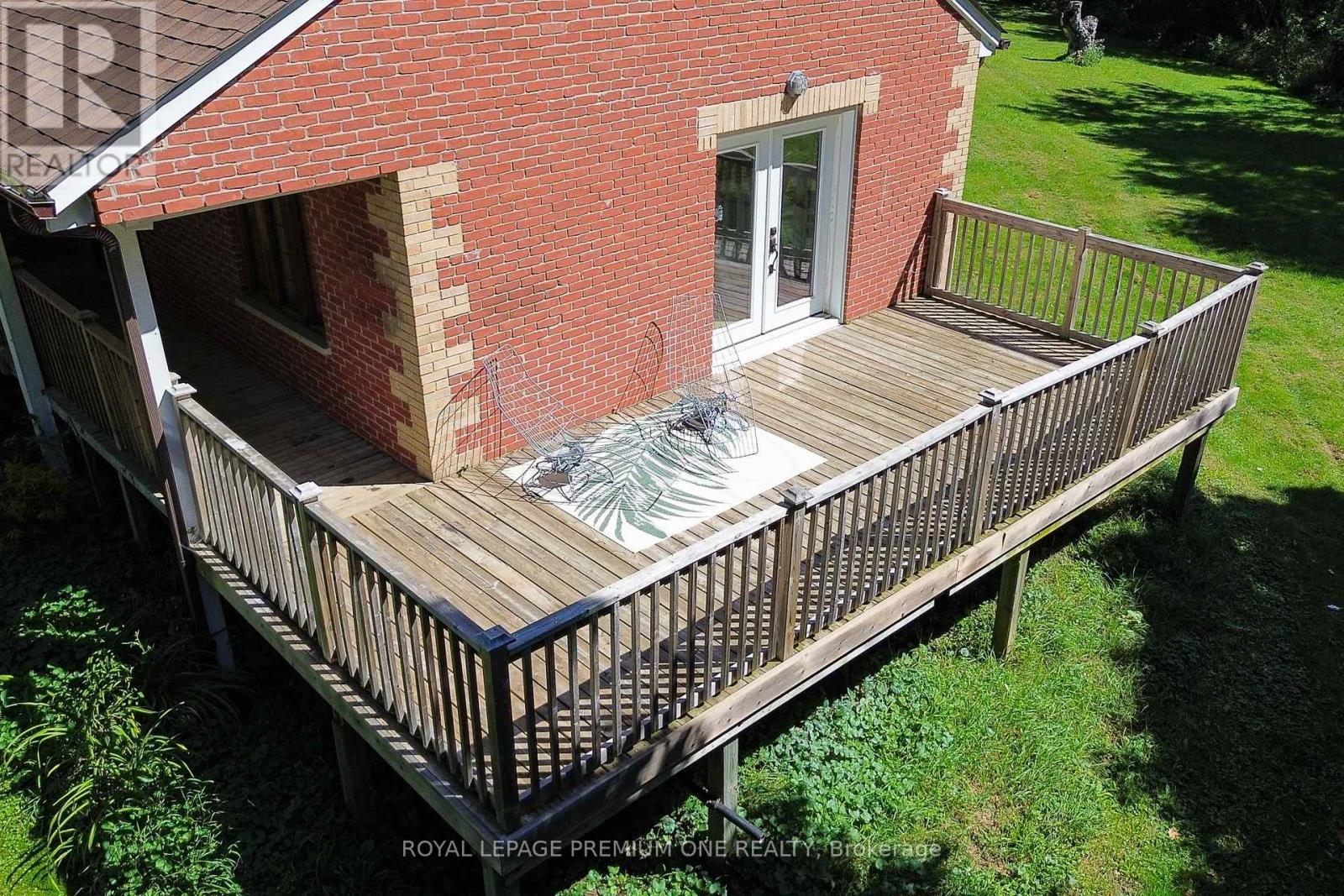 14650 Heart Lake Road Property Photo 7