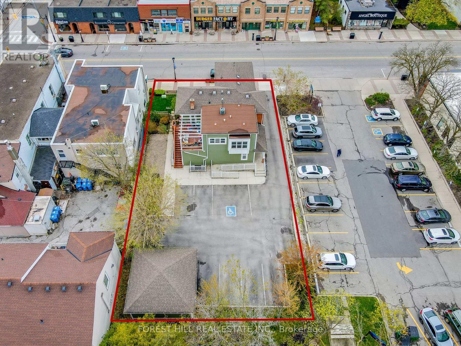 201 Queen Street S Property Photo 3