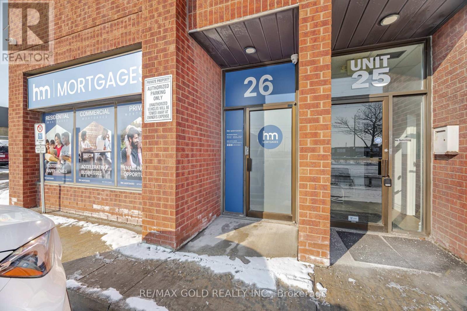 #26 - 2074 Steeles Avenue Property Photo 4
