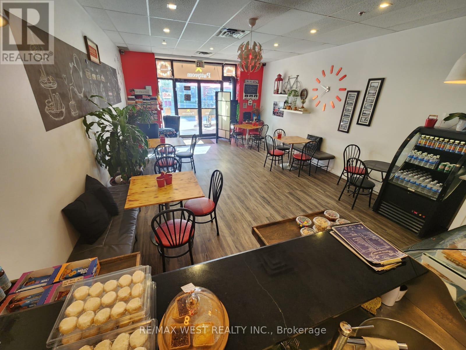 31 - 2737 Keele Street Property Photo 1