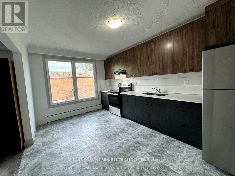 2 - 362 ROYAL YORK ROAD Property Photo 1