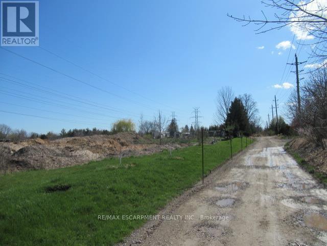 1525 Snake Road Property Photo 1