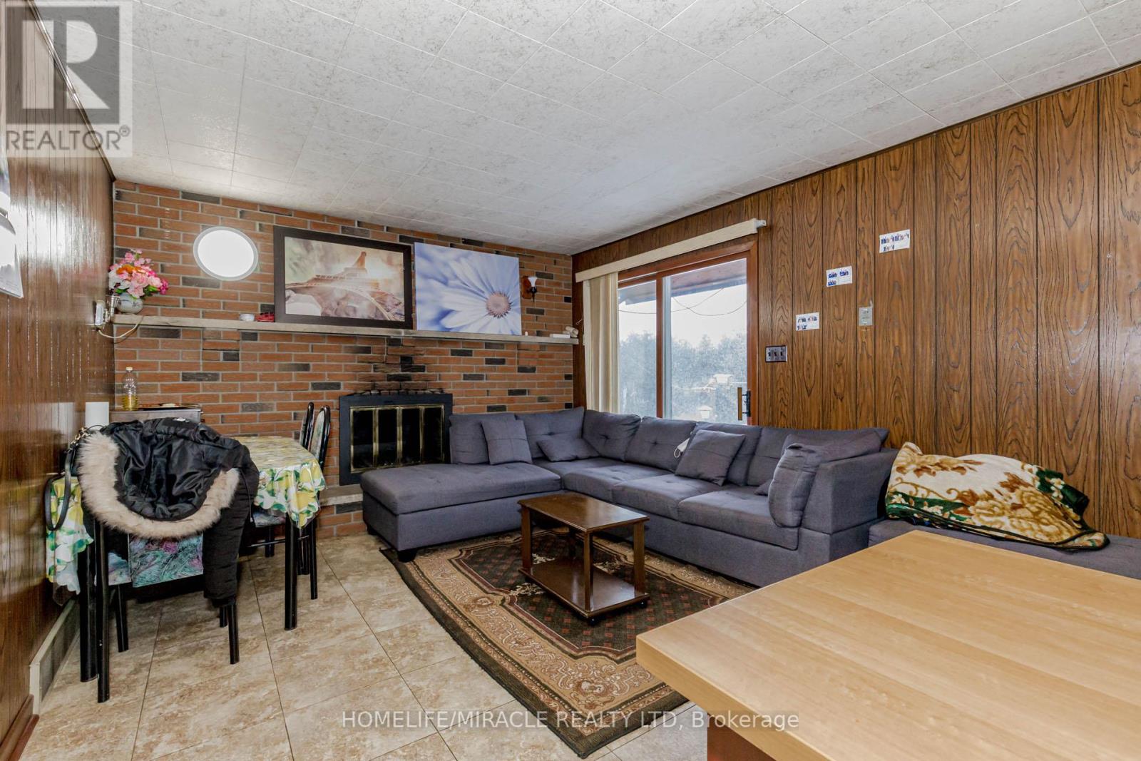 20967 Porterfield Road Property Photo 6