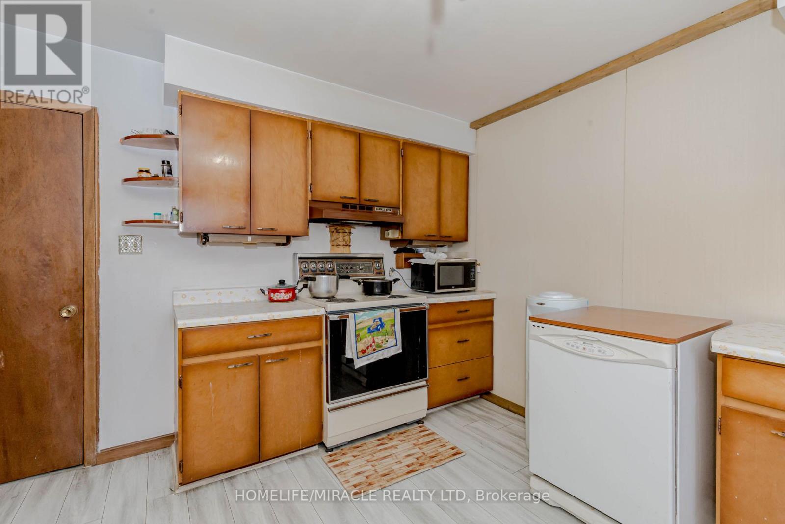 20967 Porterfield Road Property Photo 9