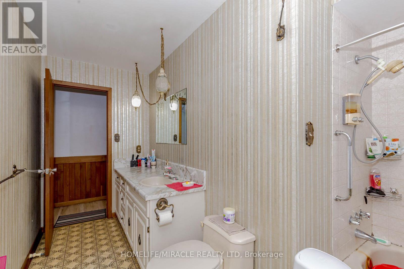 20967 Porterfield Road Property Photo 28