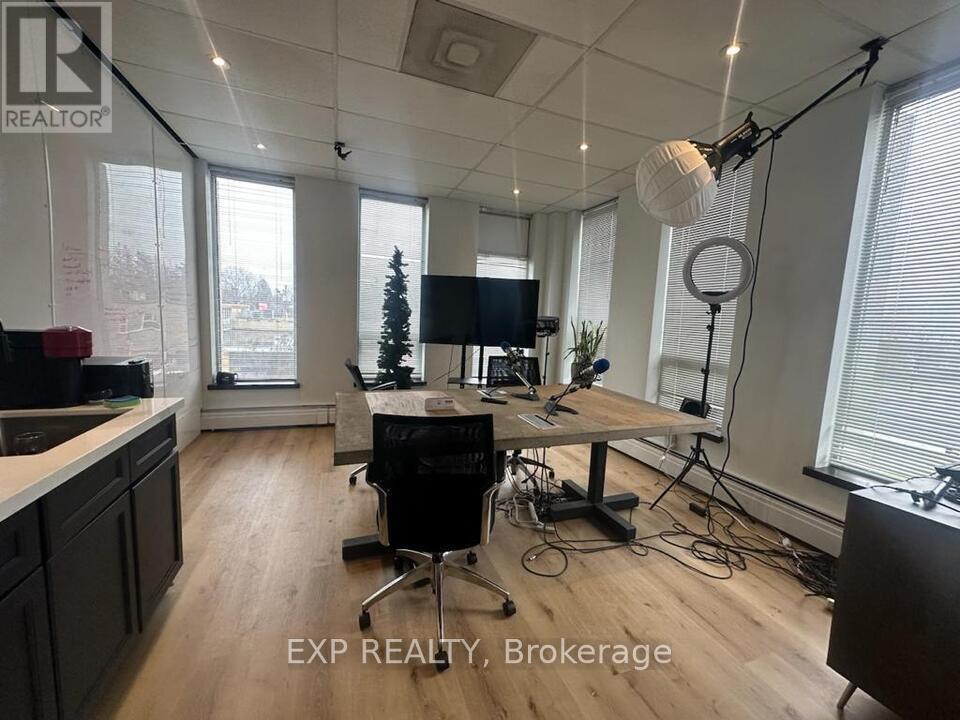 200 - 534 Brant Street Property Photo 3