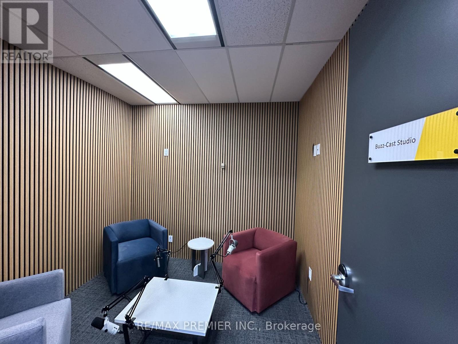 200-14 - 350 Burnhamthorpe Road W Property Photo 8
