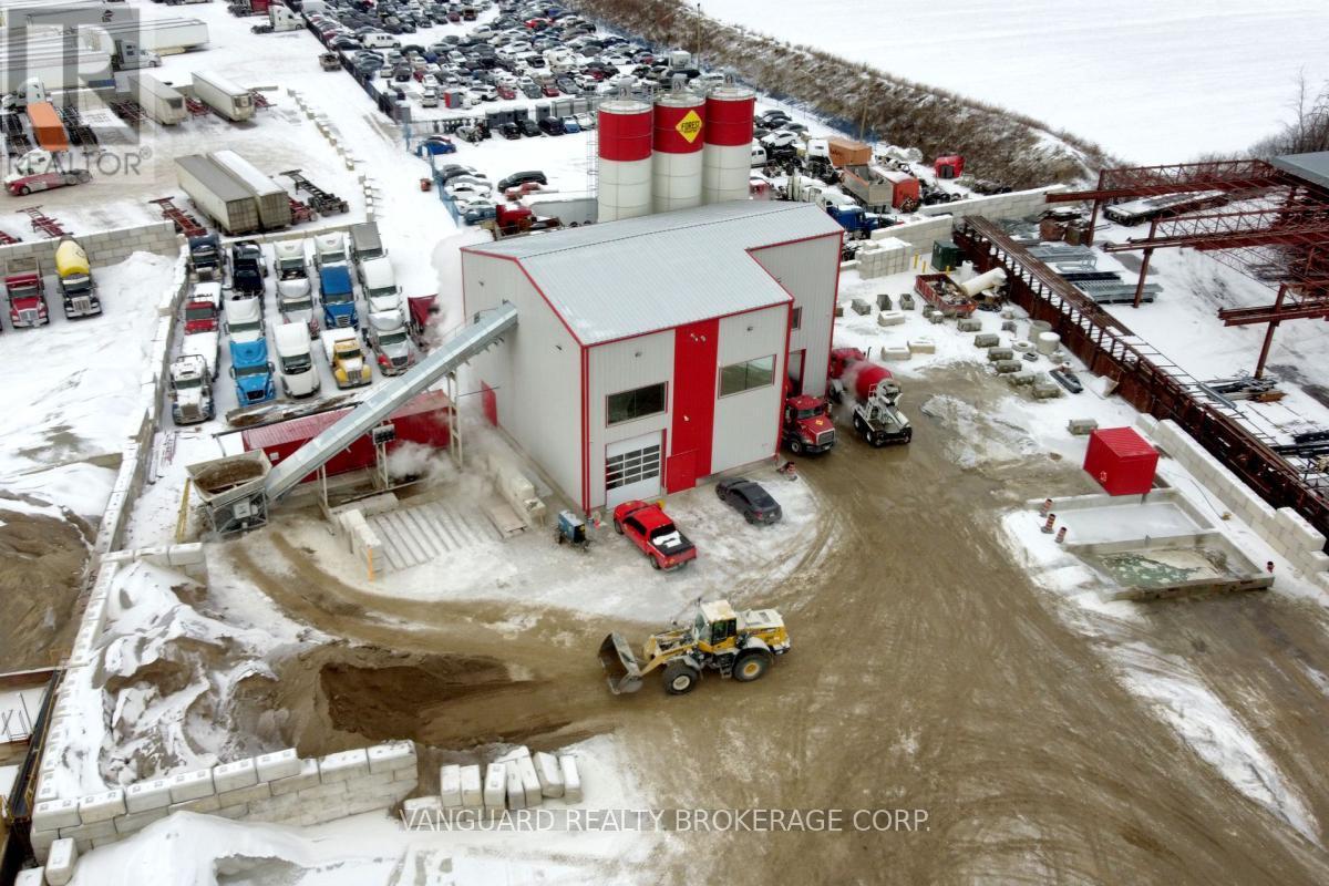 1b - 8 Cadetta Road Property Photo 12