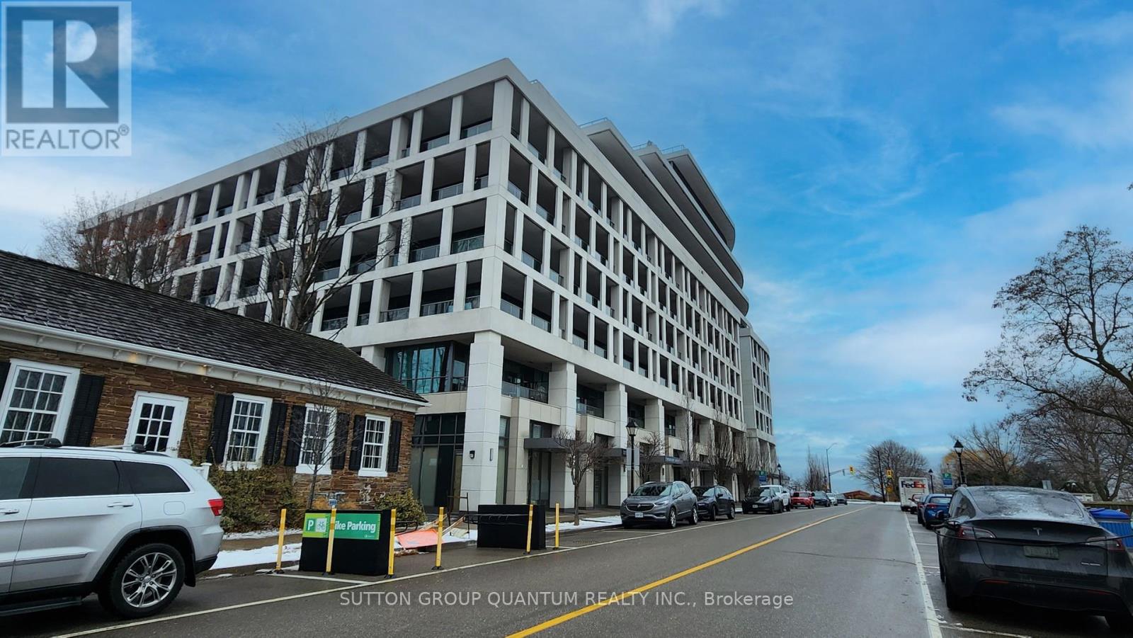 406 - 11 Bronte Road Property Photo 2