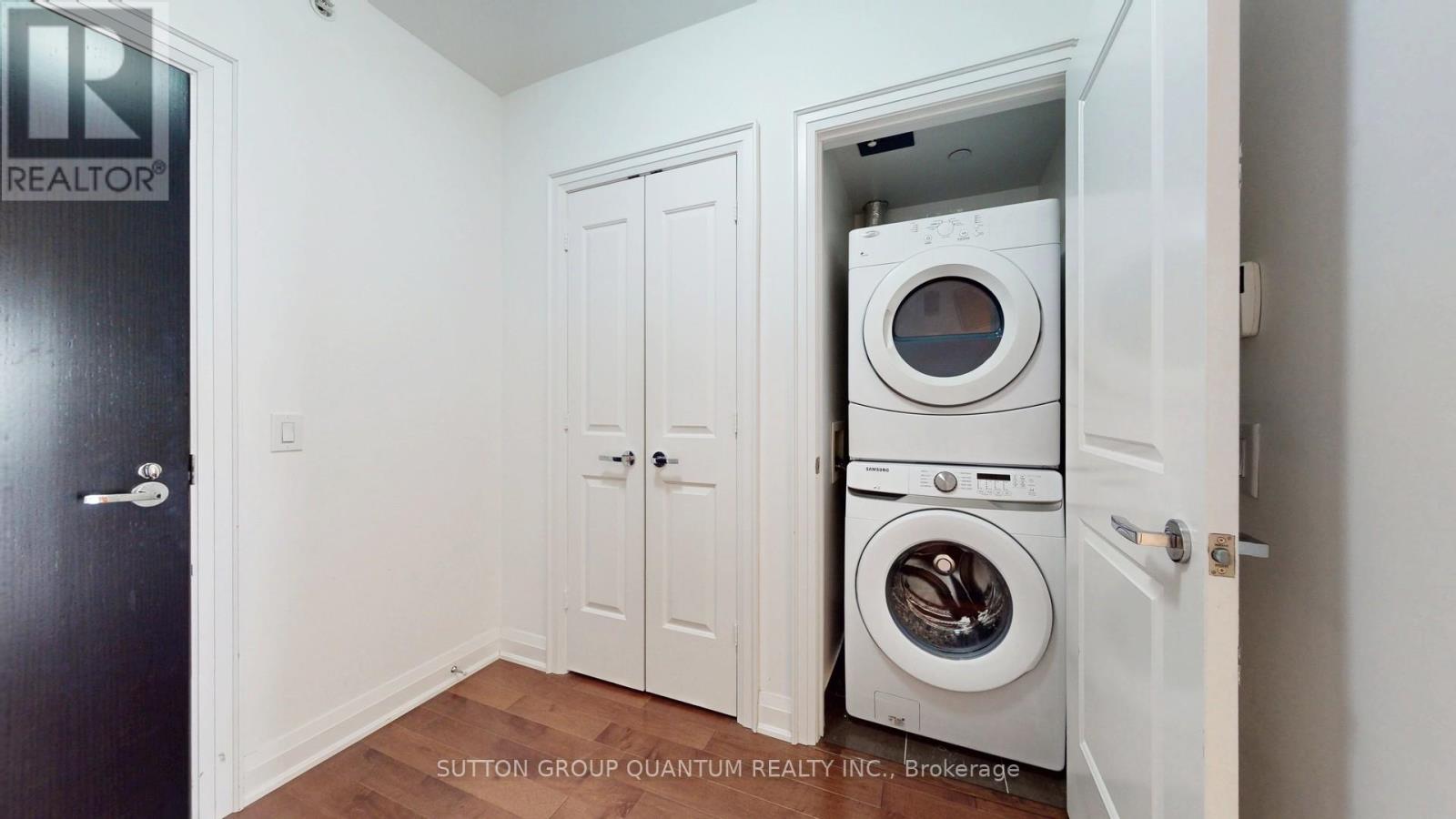 406 - 11 Bronte Road Property Photo 11