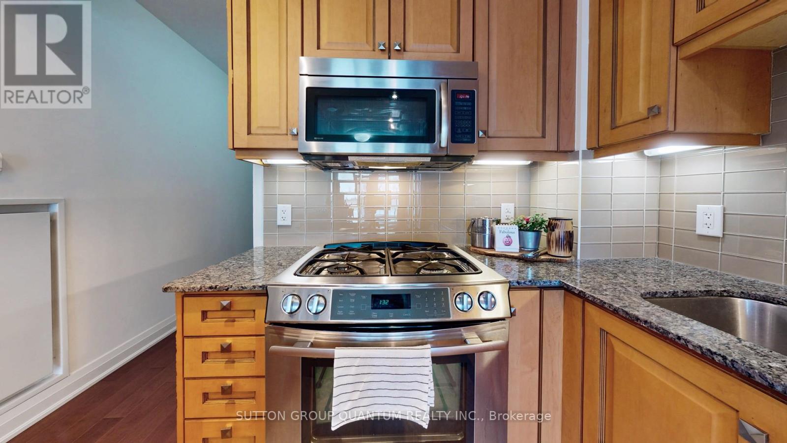 406 - 11 Bronte Road Property Photo 16