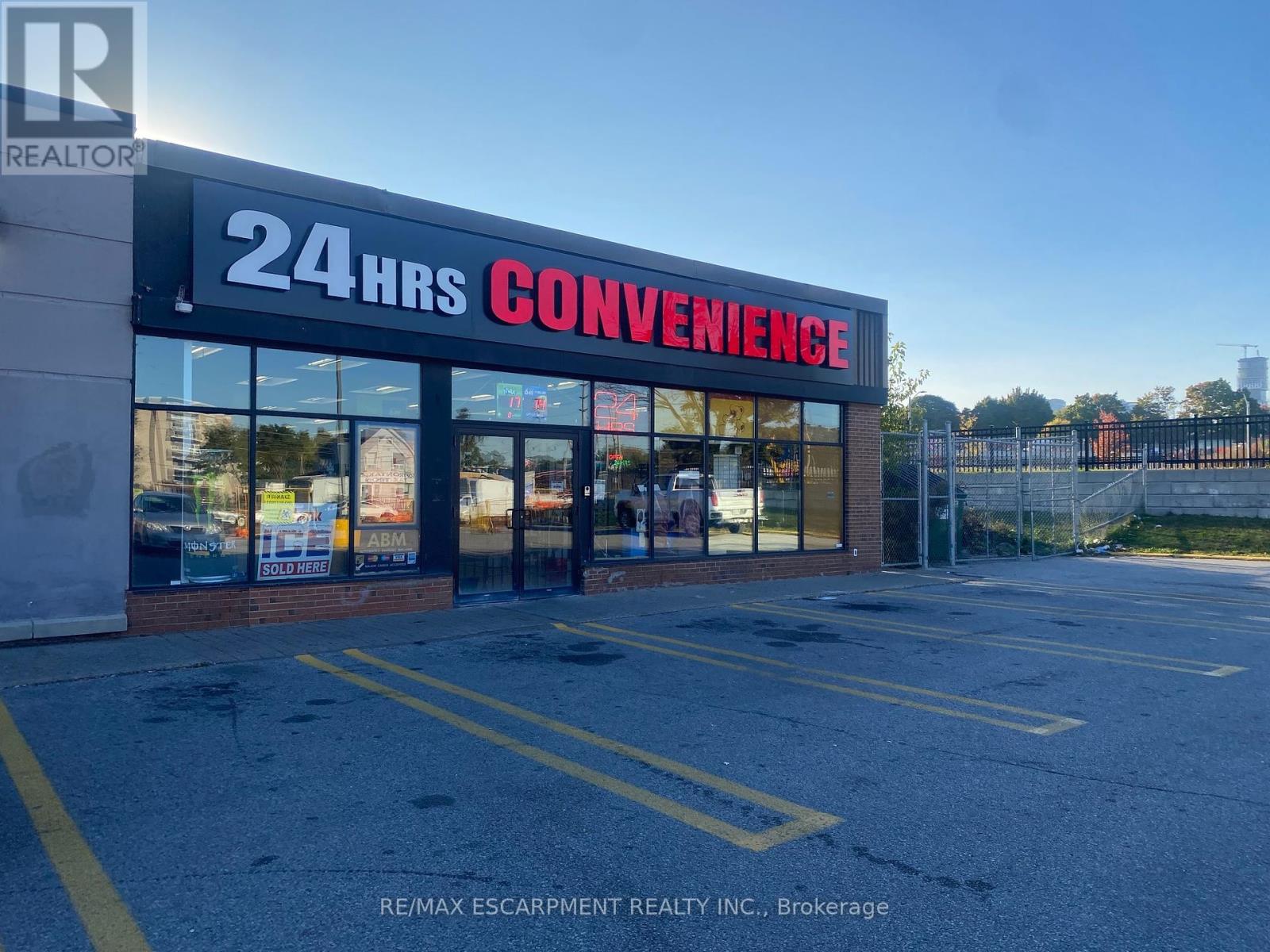 3154 Hurontario Street Property Photo 1