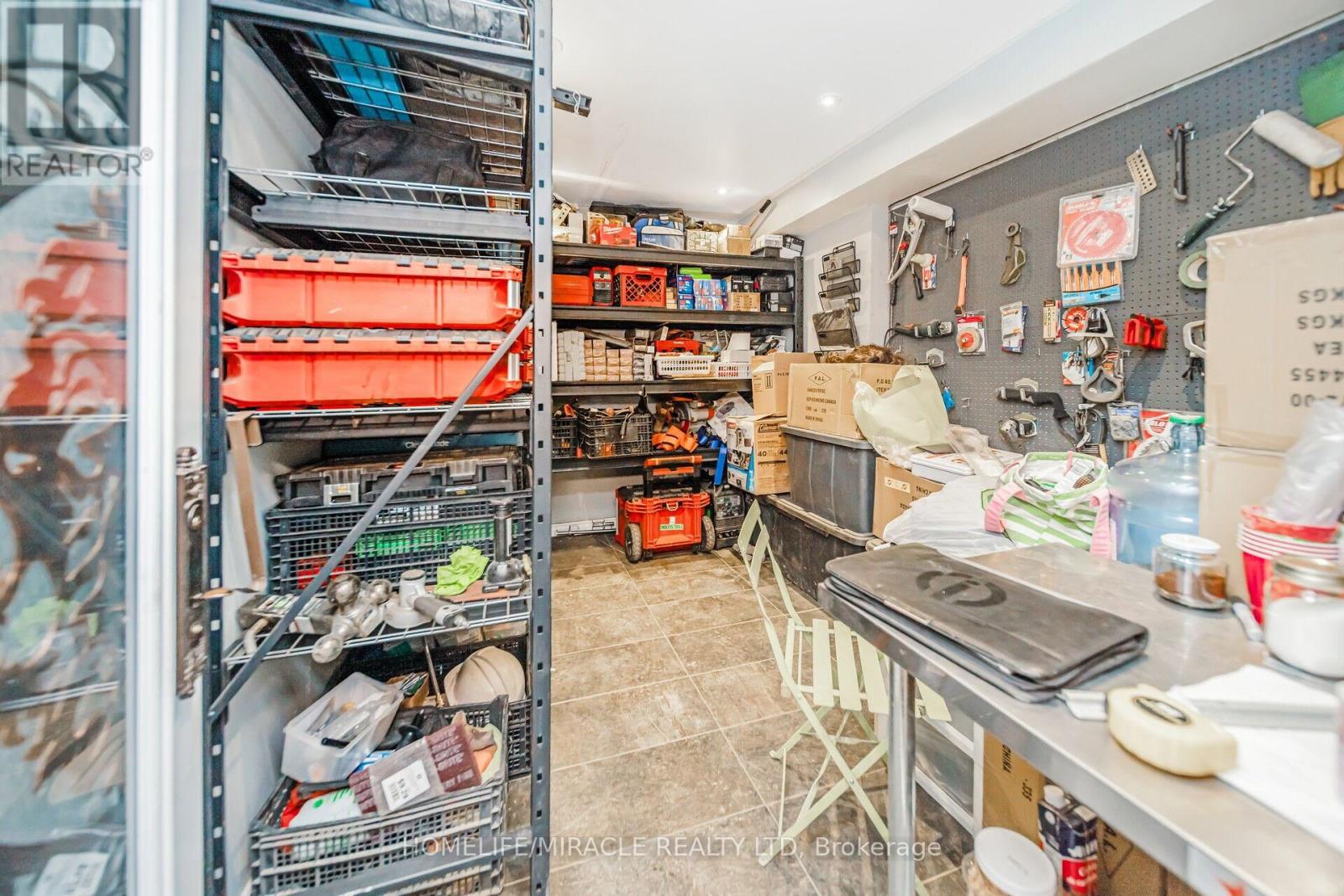 5 - 116 Orenda Road Property Photo 8