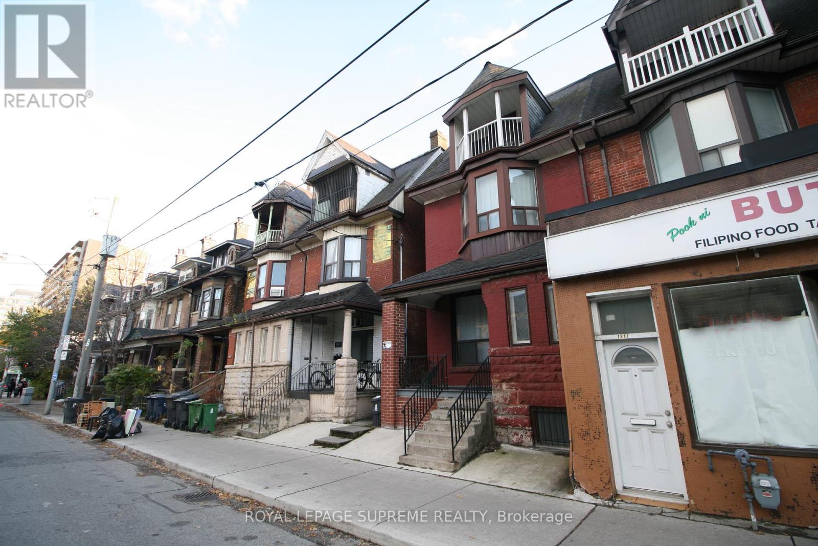 1309 King Street W Property Photo 3