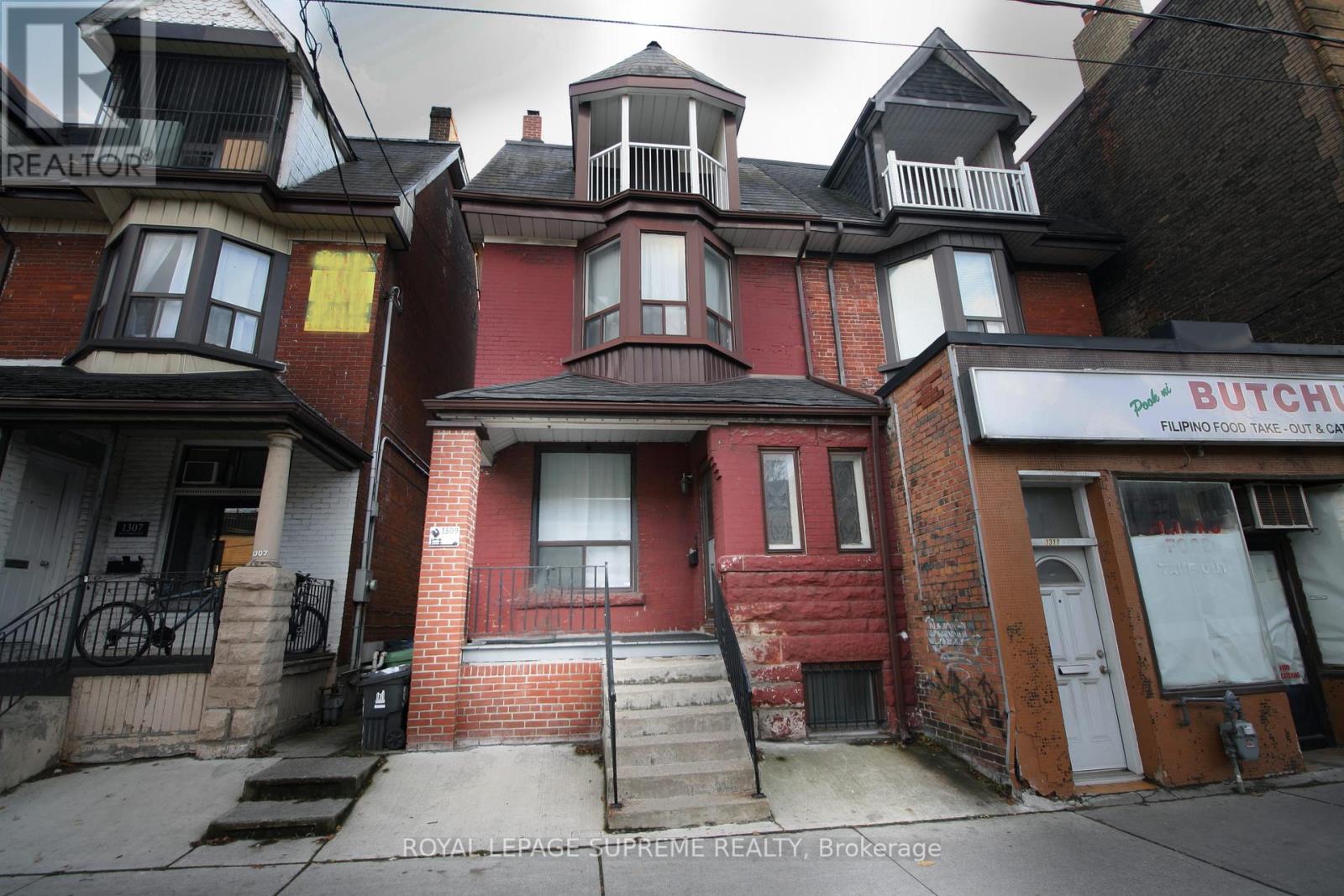 1309 King Street W Property Photo 5