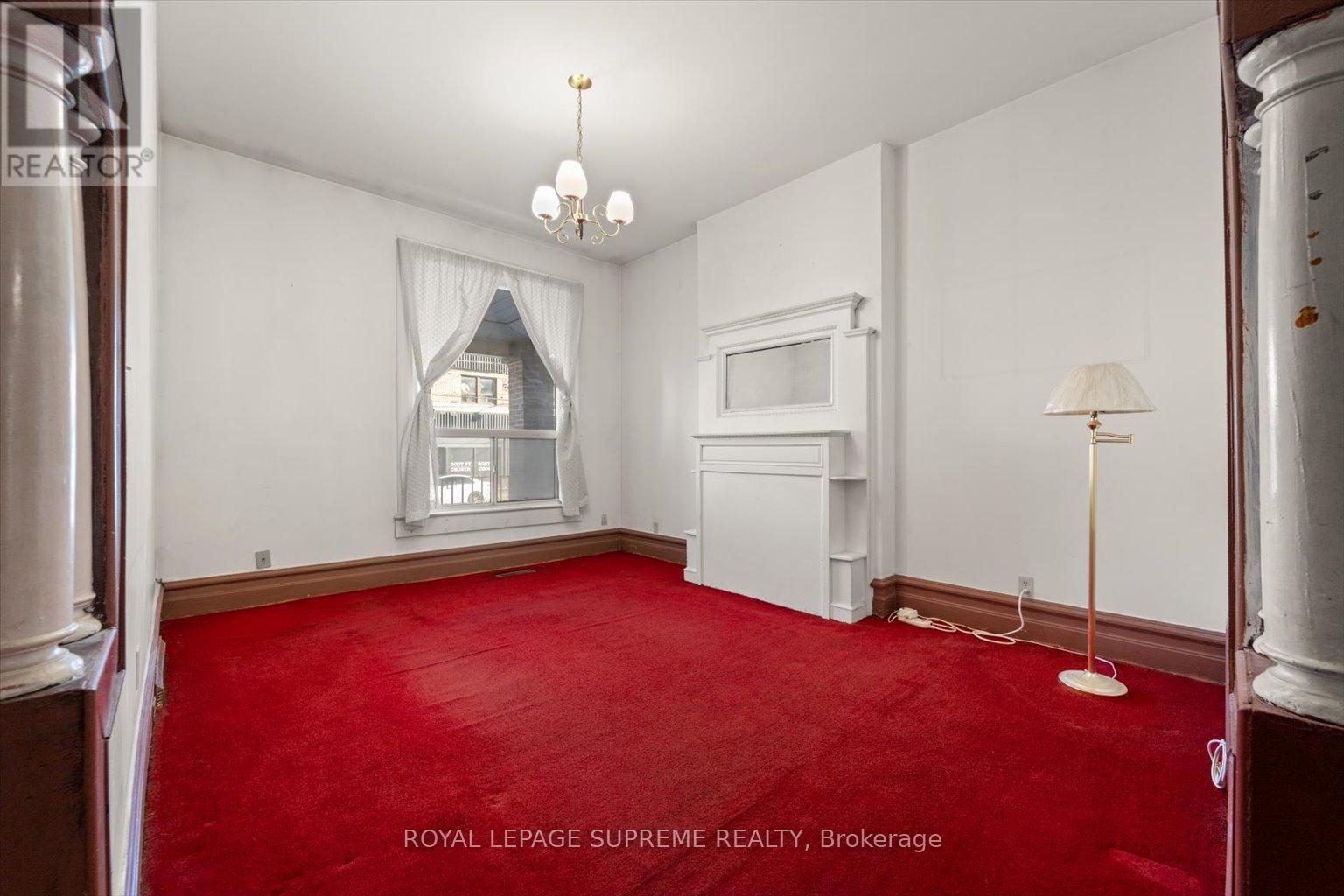 1309 King Street W Property Photo 9