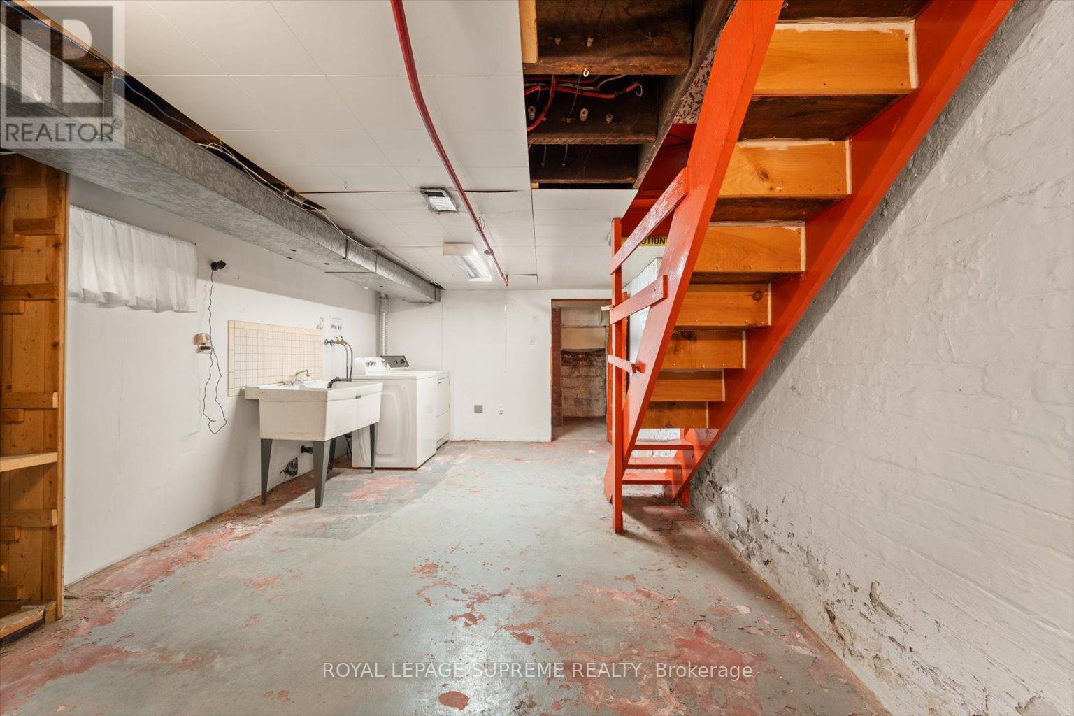 1309 King Street W Property Photo 33