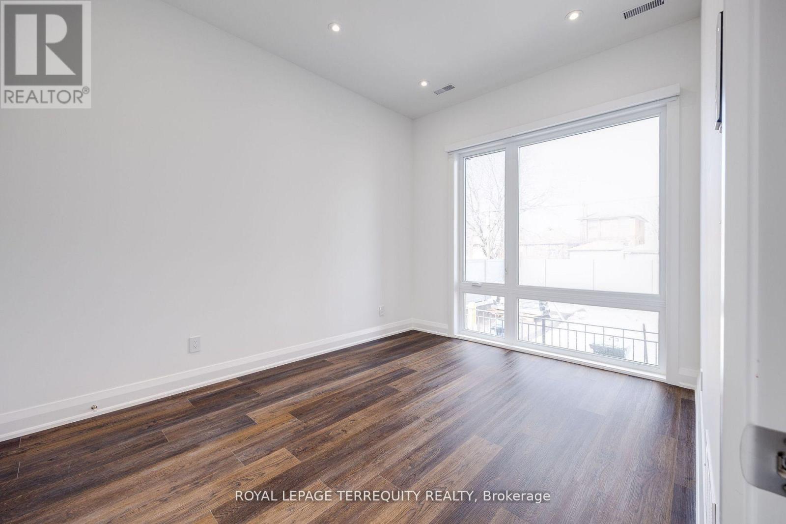 4 - 80 Holwood Avenue Property Photo 12