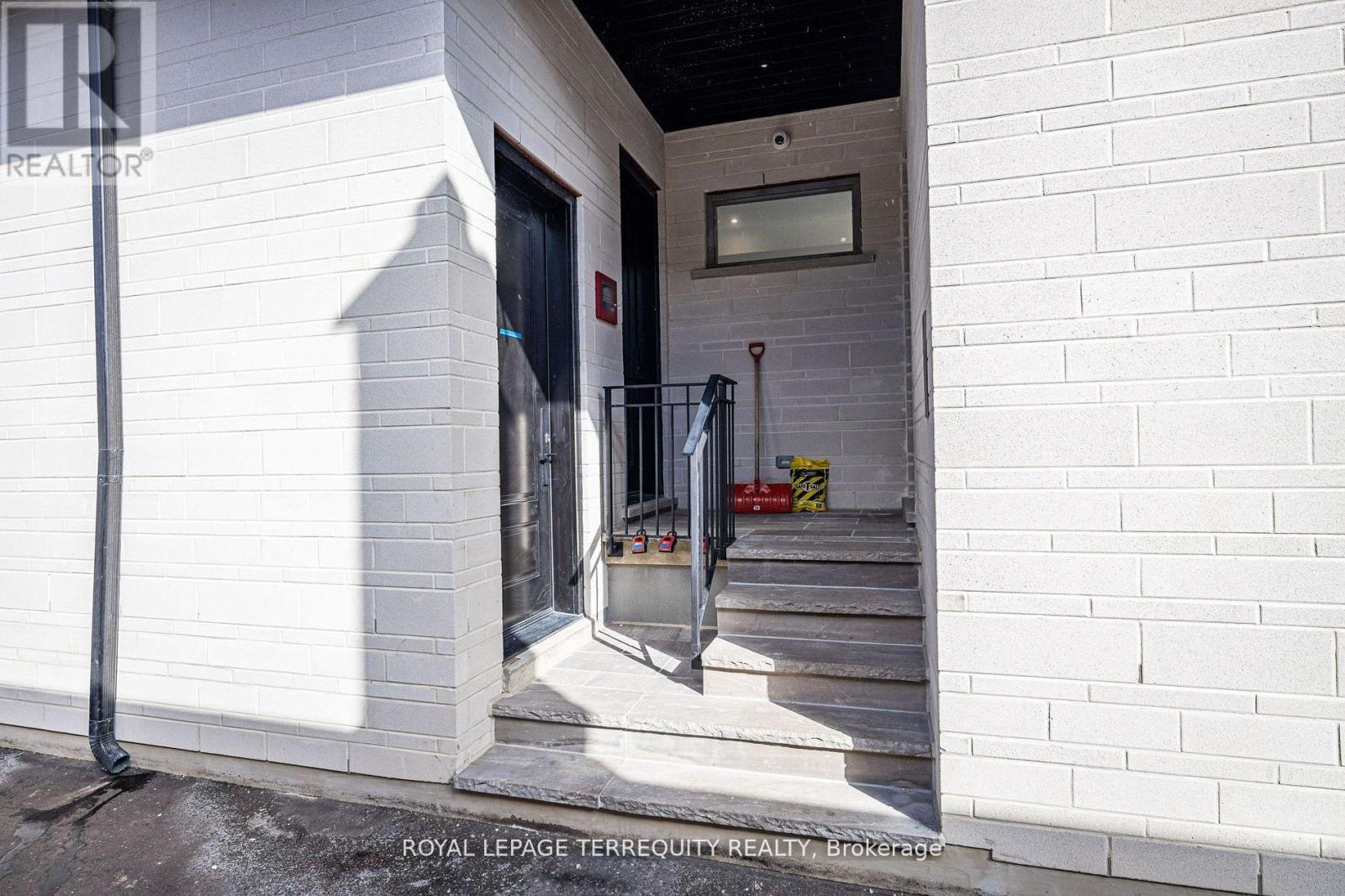 4 - 80 Holwood Avenue Property Photo 20