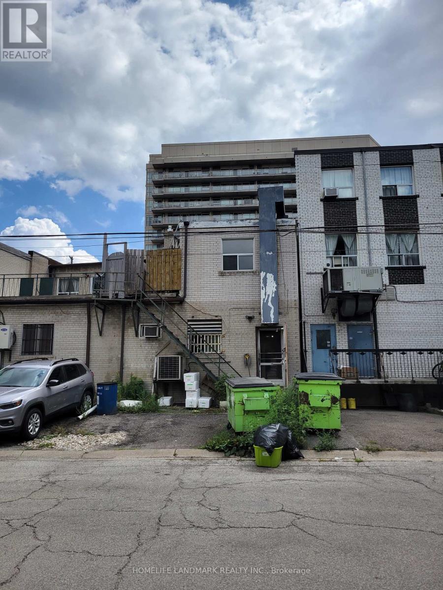 5088 Dundas Street W Property Photo 7