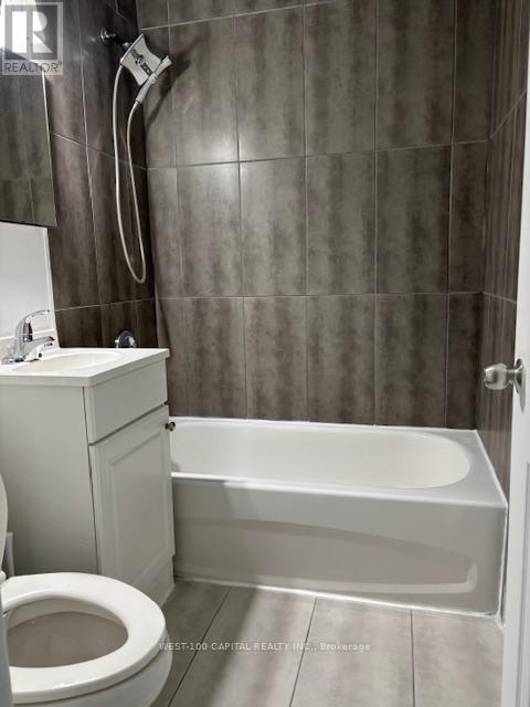 4 - 2544 Eglinton Avenue W Property Photo 3