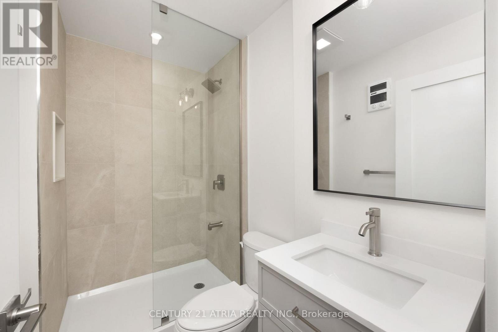 Main - 451 Lansdowne Avenue Property Photo 11