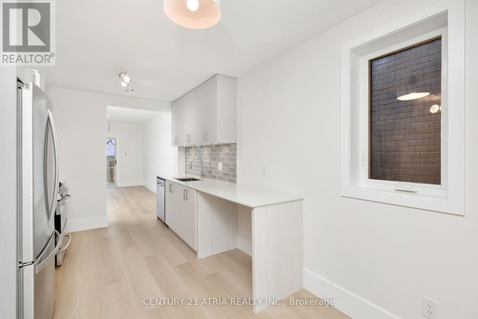 Main - 451 Lansdowne Avenue Property Photo 12