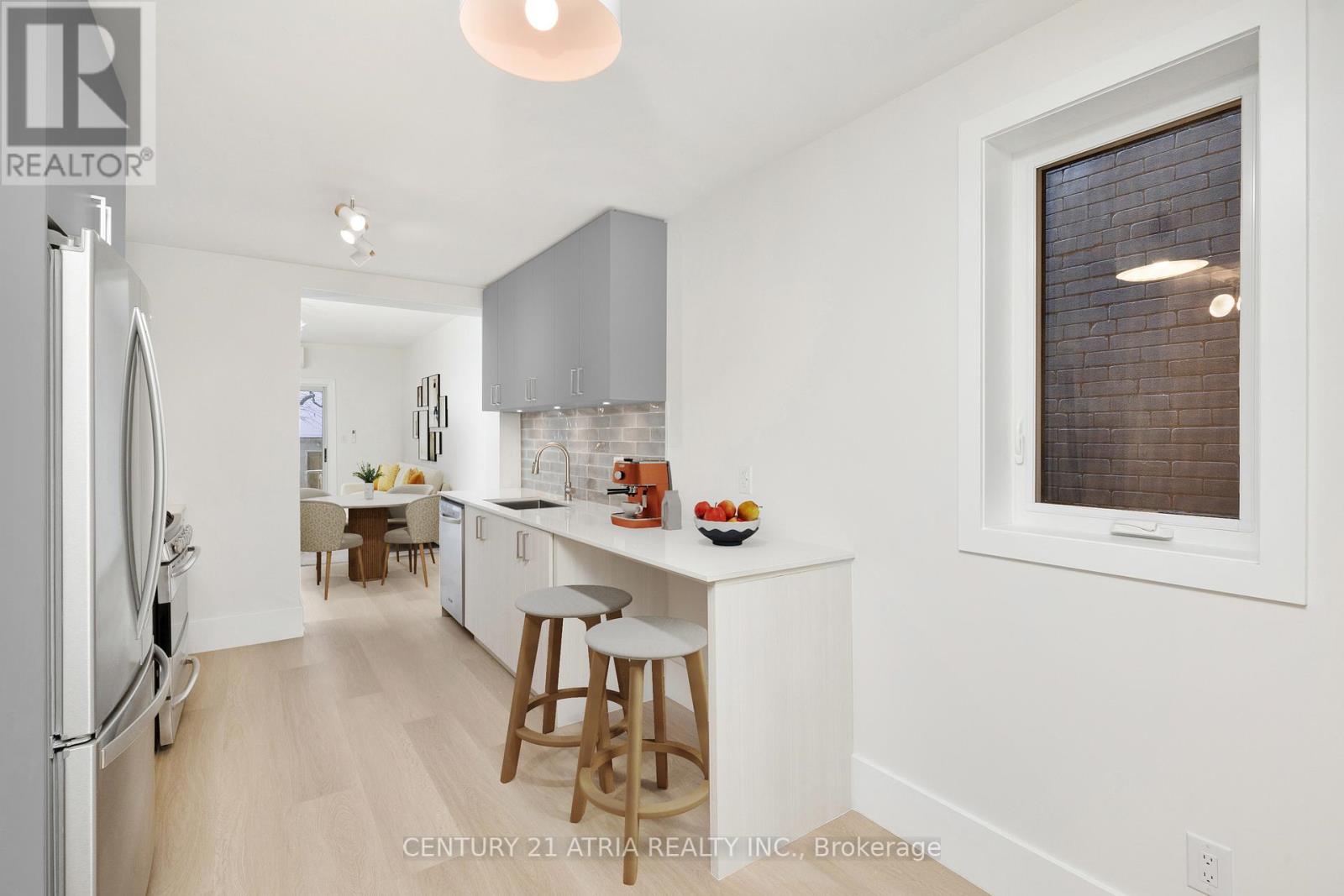 Main - 451 Lansdowne Avenue Property Photo 13