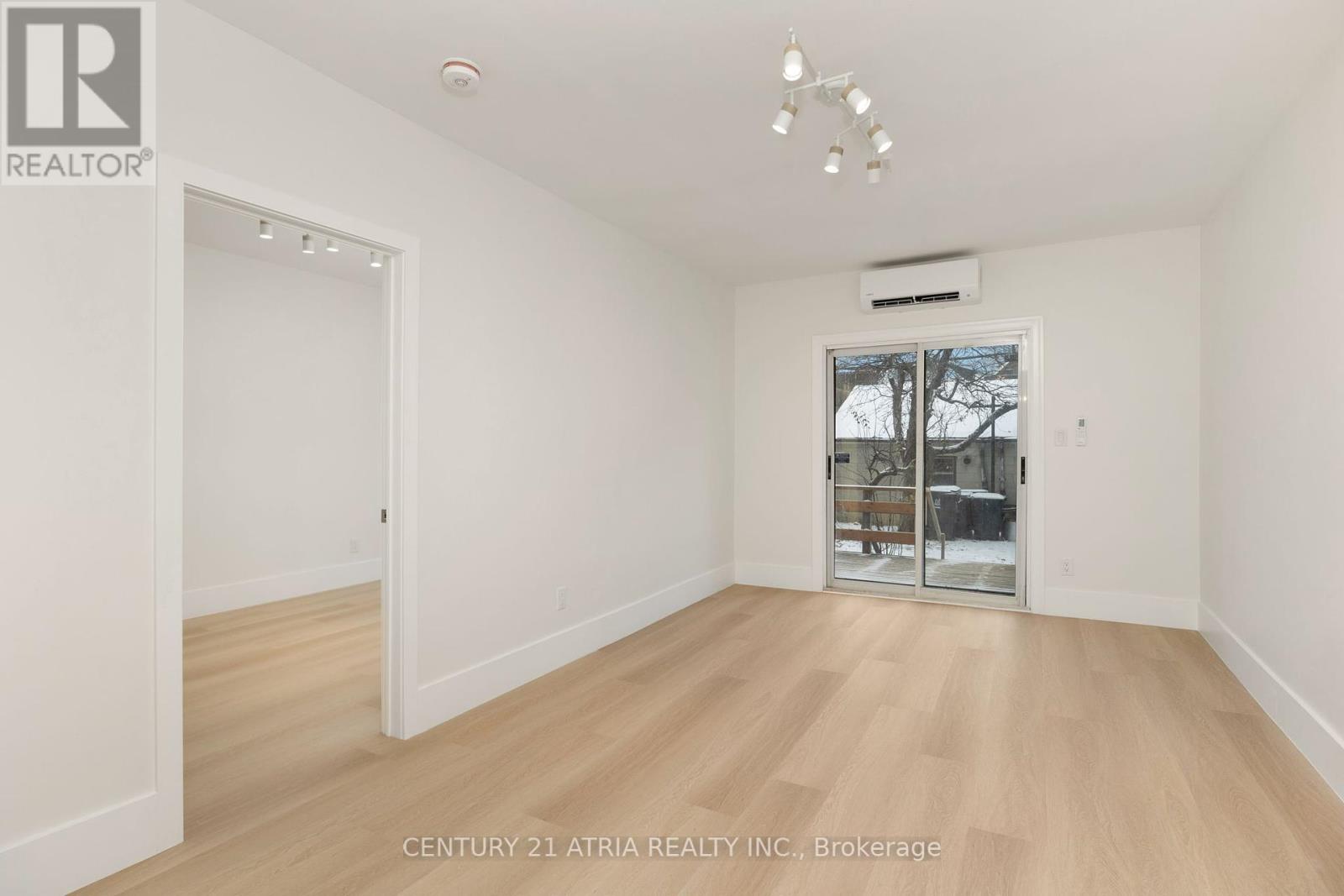 Main - 451 Lansdowne Avenue Property Photo 17
