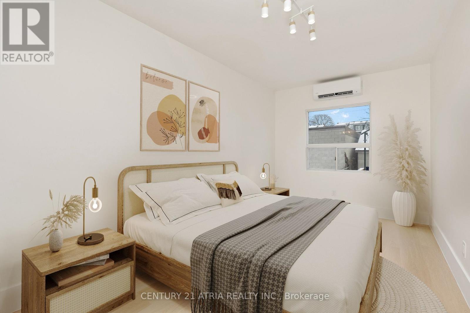 Main - 451 Lansdowne Avenue Property Photo 21