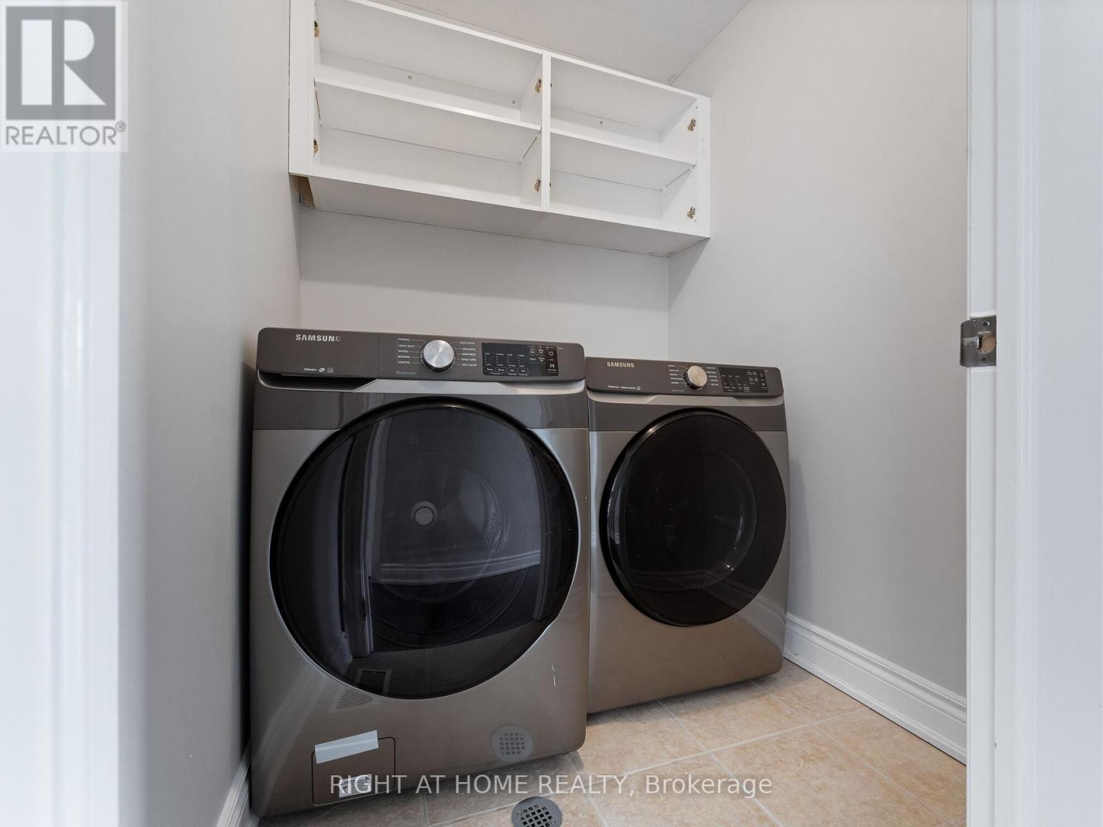 8 - 120 Bronte Road Property Photo 11