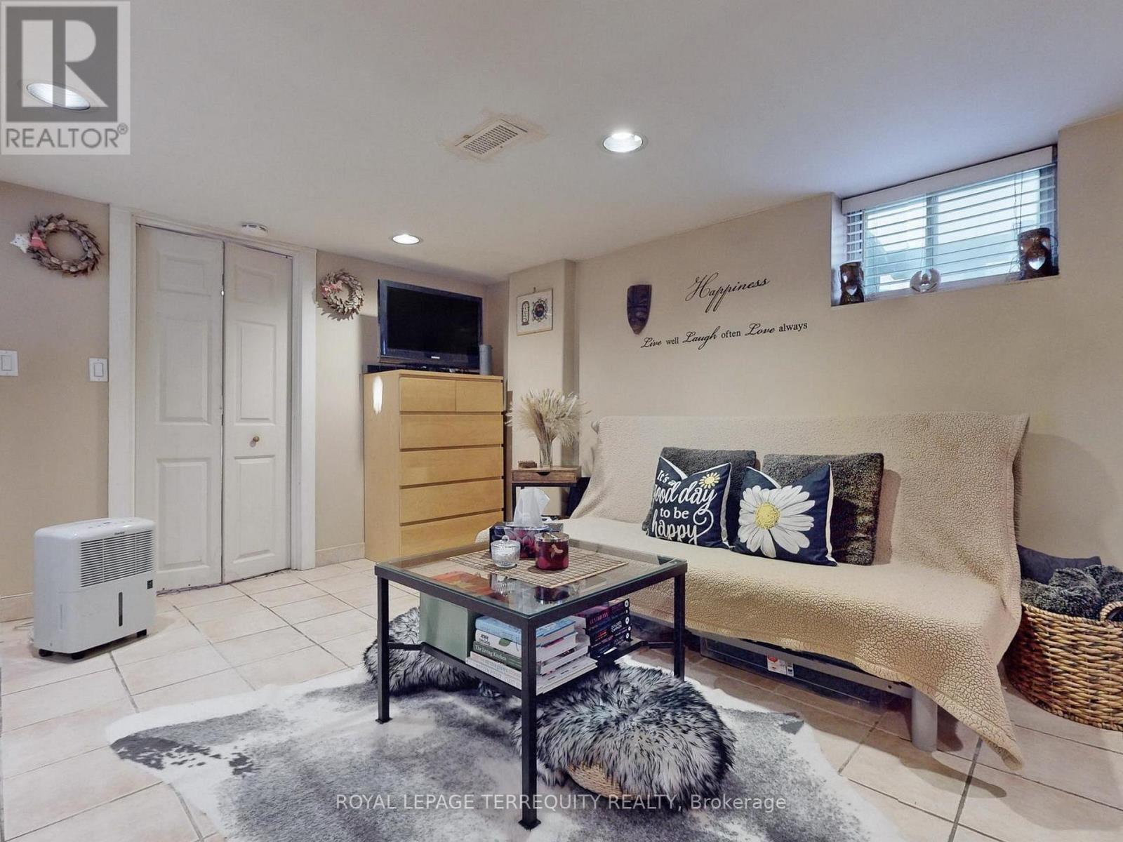 197 Park Lawn Road Property Photo 38