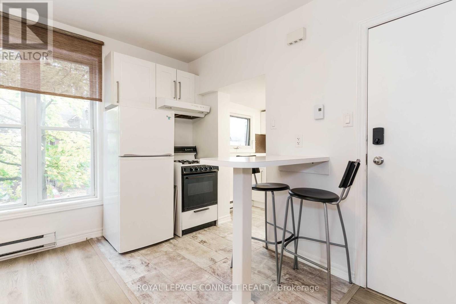 307 Pacific Avenue Property Photo 6
