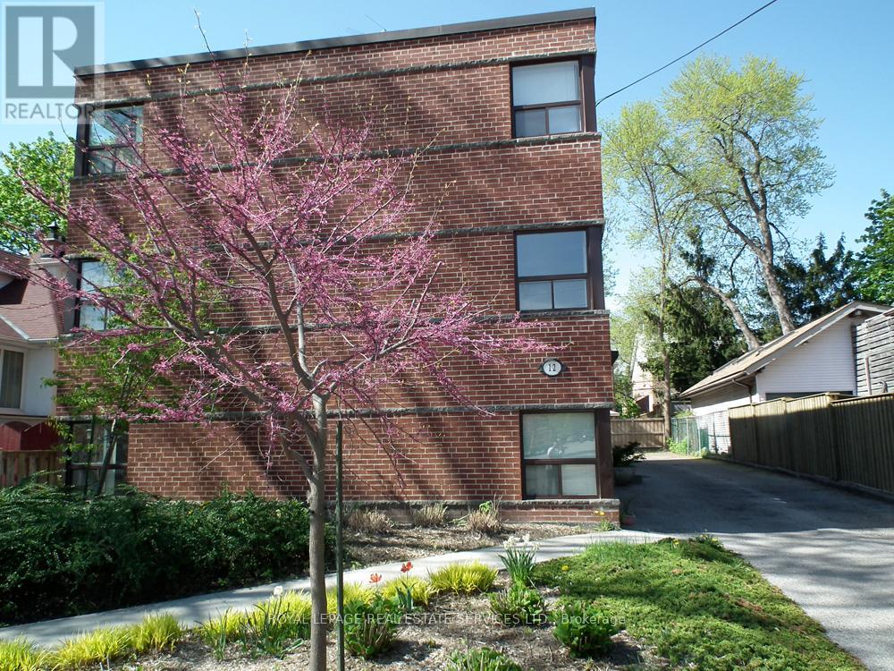 1 - 12 Cayuga Avenue Property Photo 1