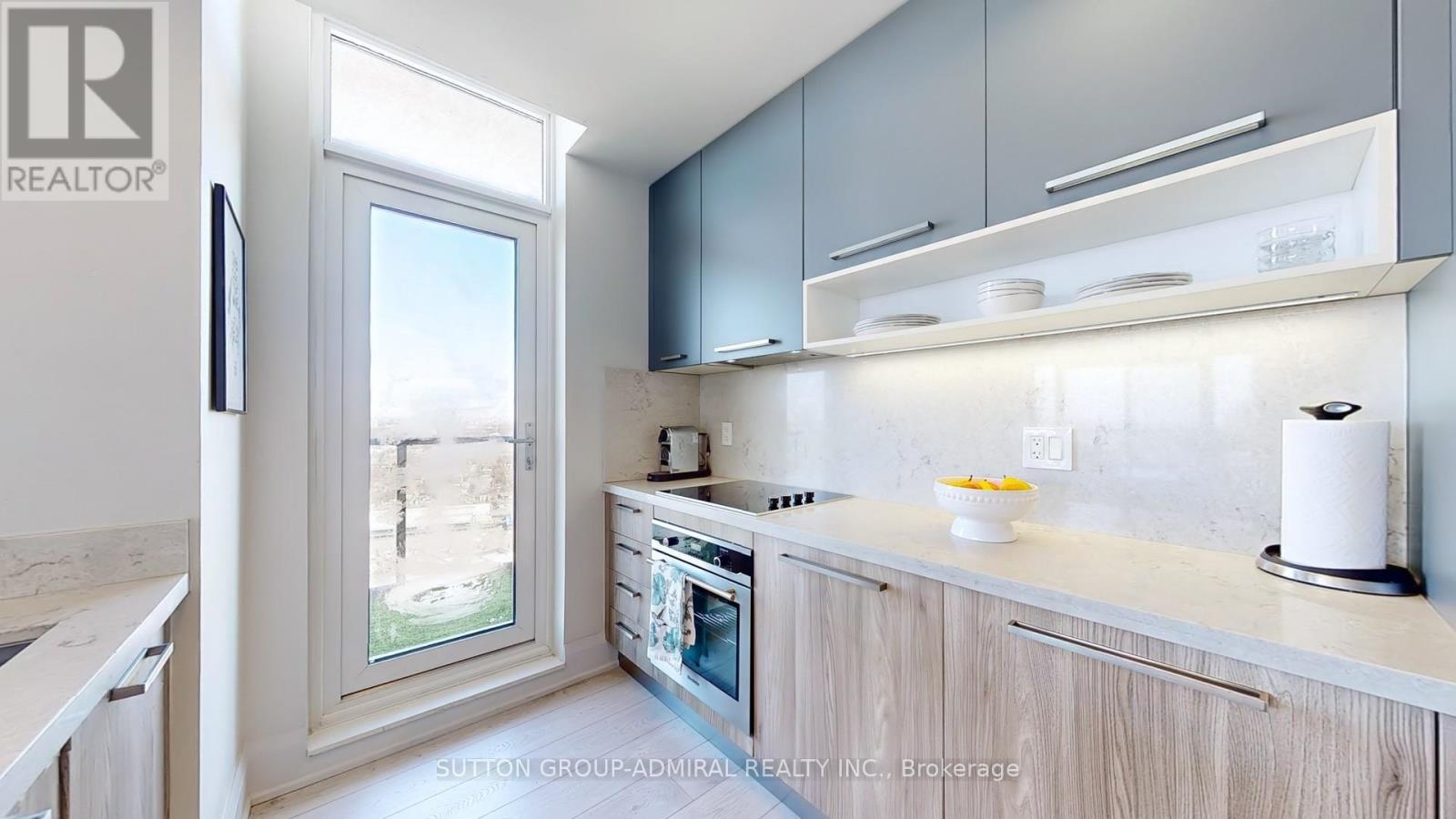 4205 - 36 Park Lawn Road Property Photo 7