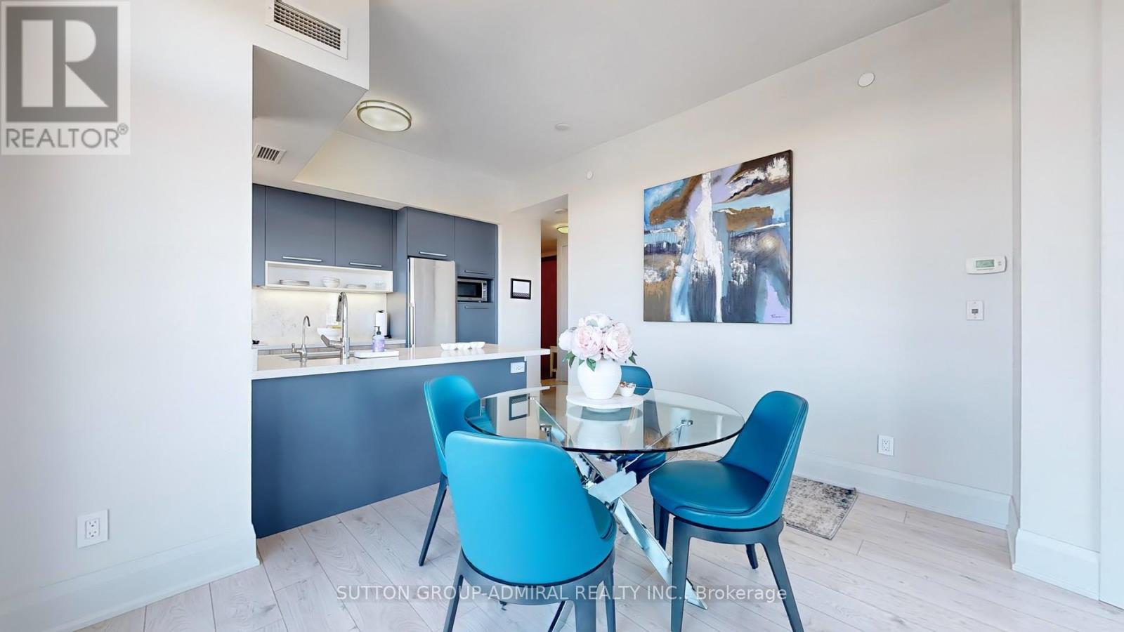 4205 - 36 Park Lawn Road Property Photo 10