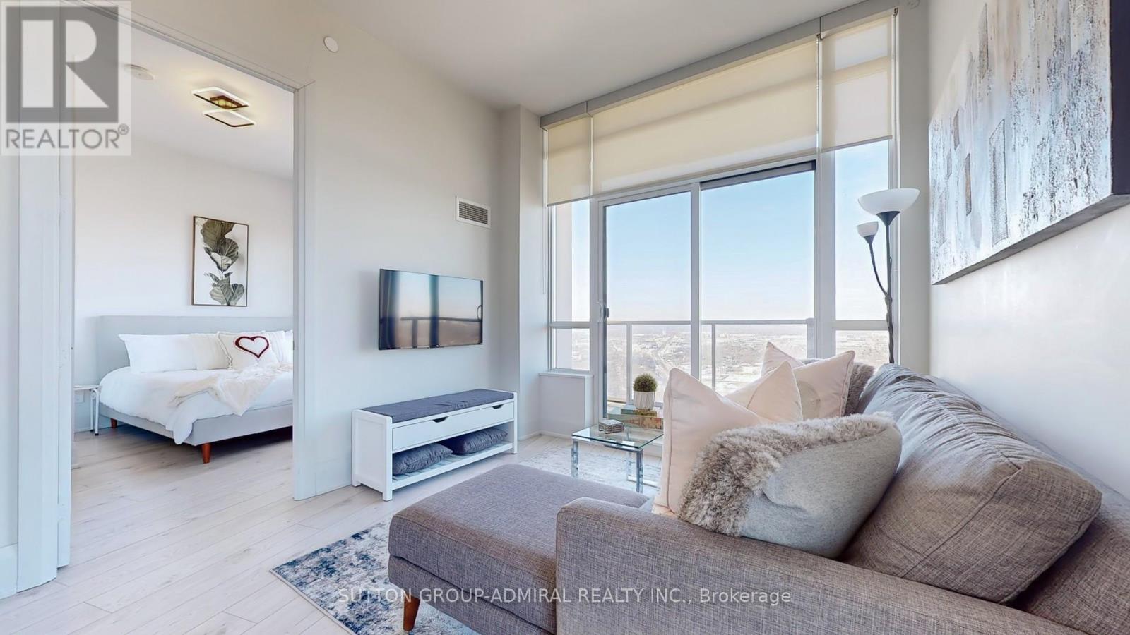 4205 - 36 Park Lawn Road Property Photo 13