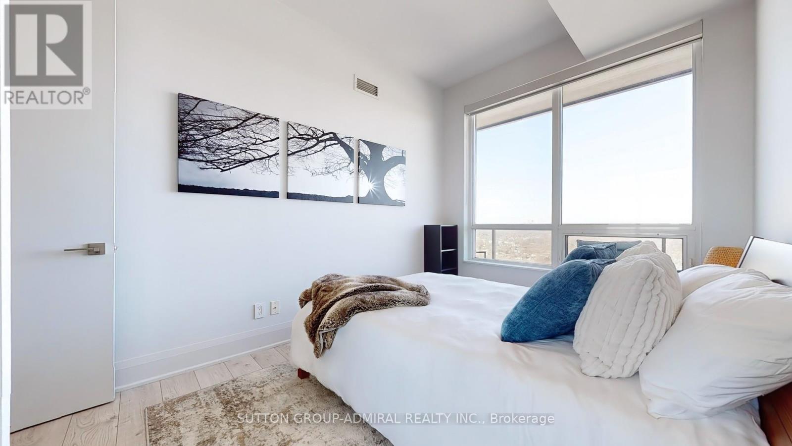 4205 - 36 Park Lawn Road Property Photo 25