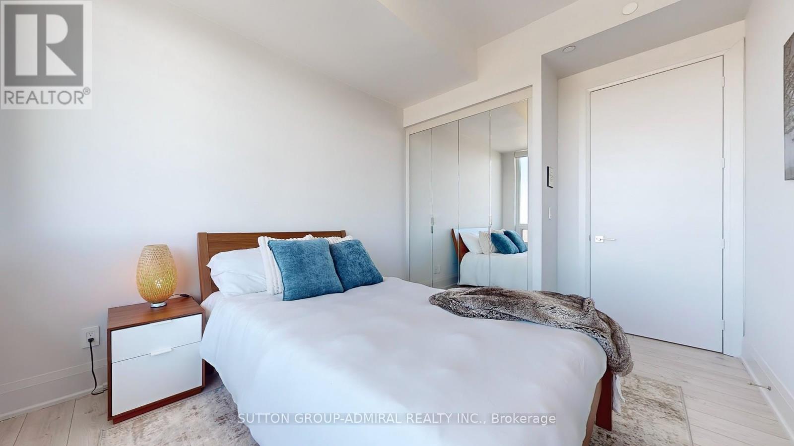 4205 - 36 Park Lawn Road Property Photo 26