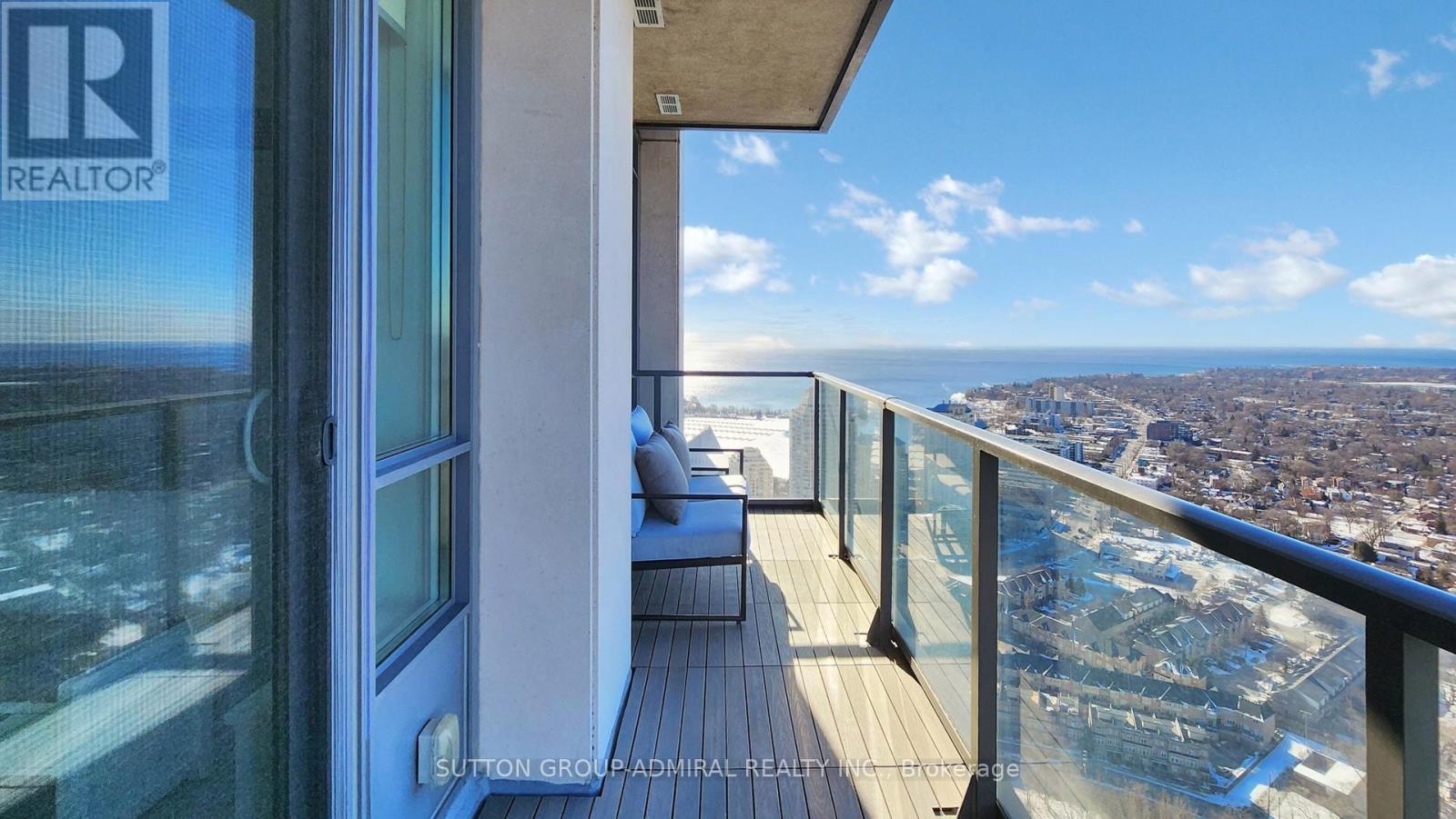 4205 - 36 Park Lawn Road Property Photo 30