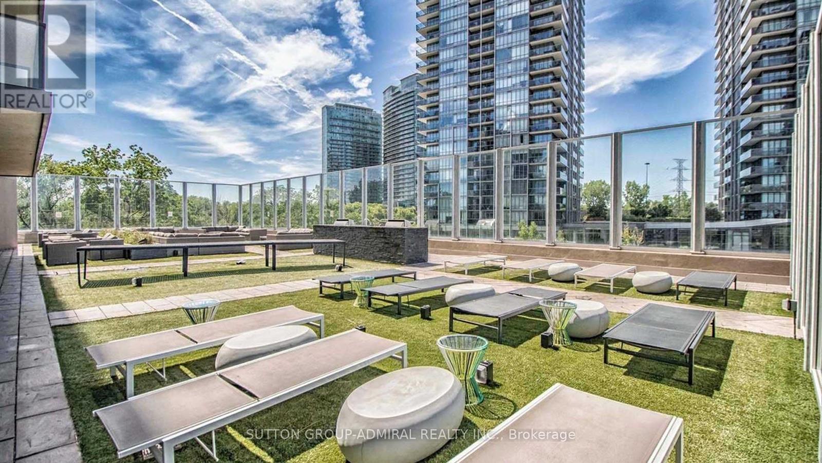 4205 - 36 Park Lawn Road Property Photo 42