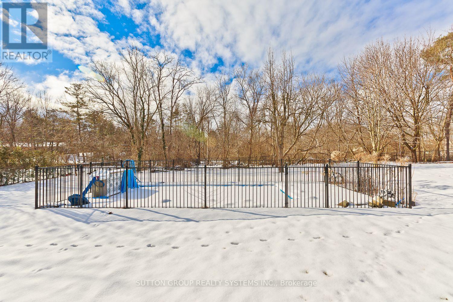 1606 Crediton Parkway E Property Photo 6