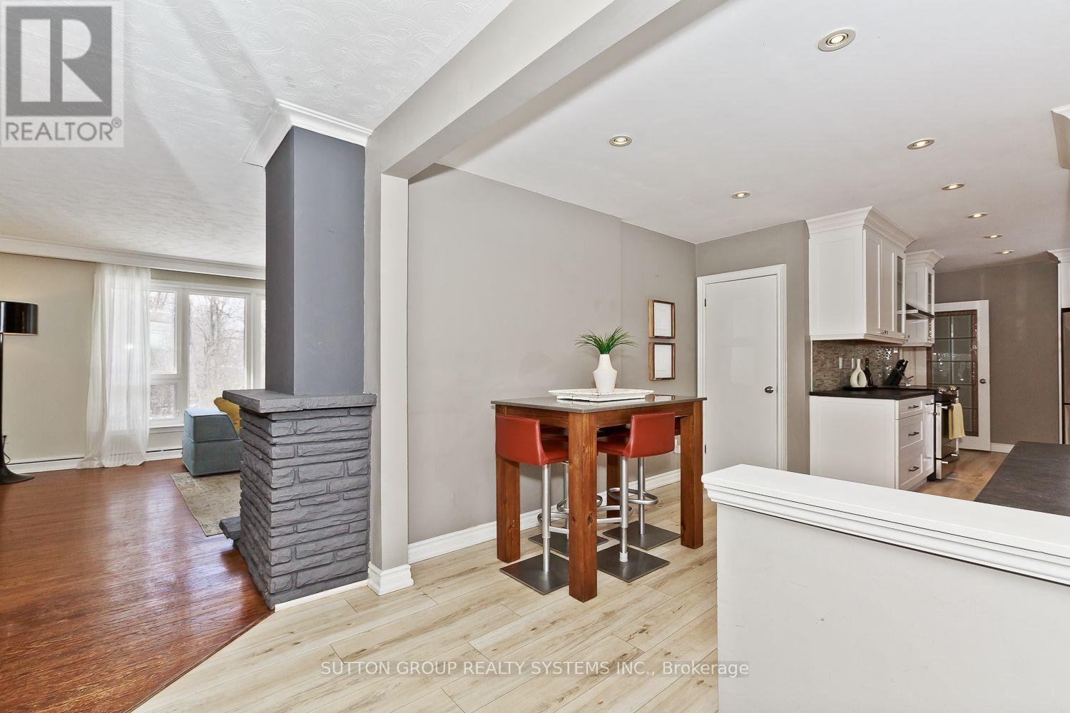 1606 Crediton Parkway E Property Photo 19