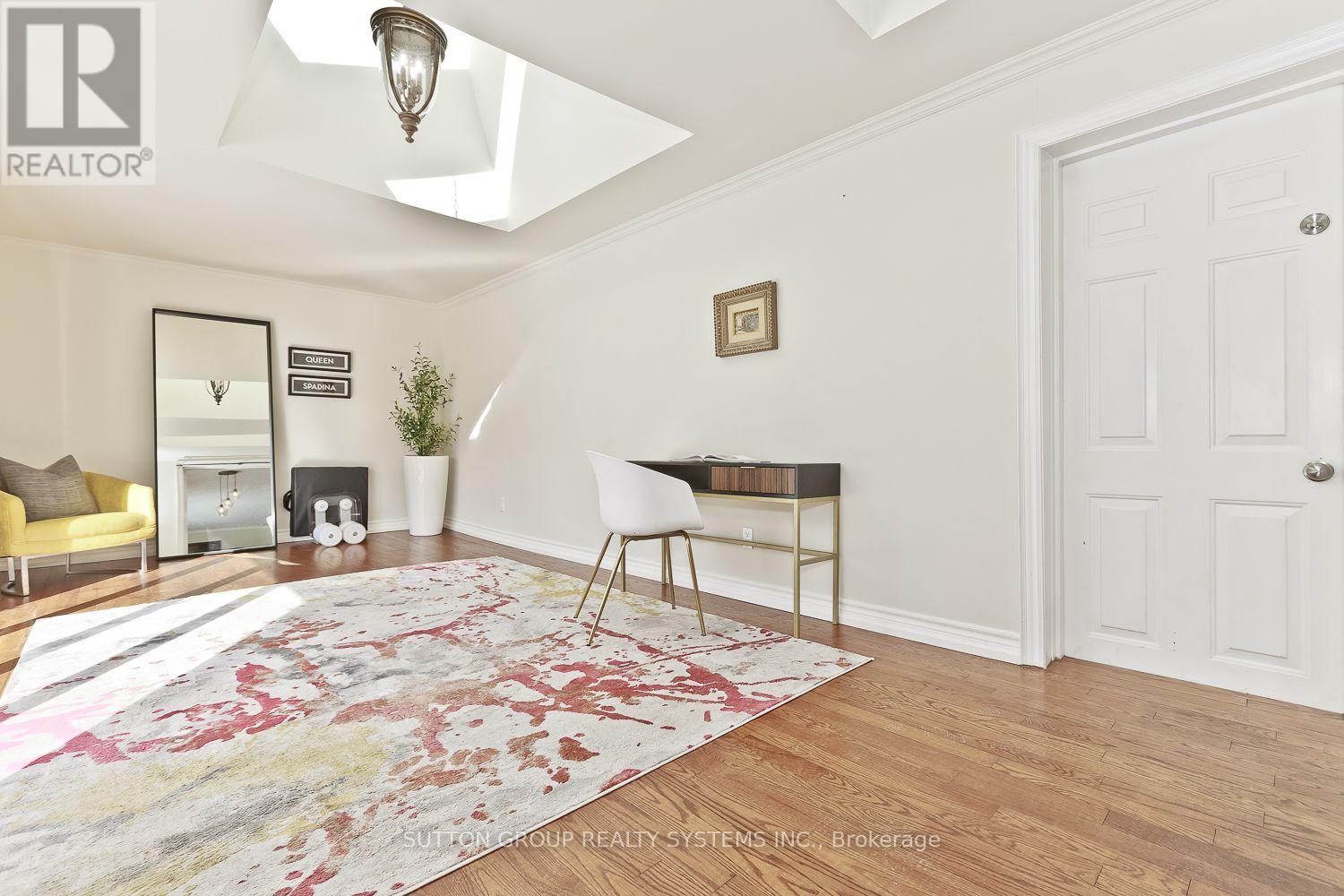 1606 Crediton Parkway E Property Photo 22