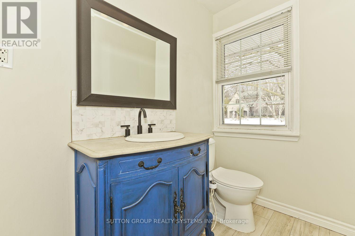 1606 Crediton Parkway E Property Photo 33