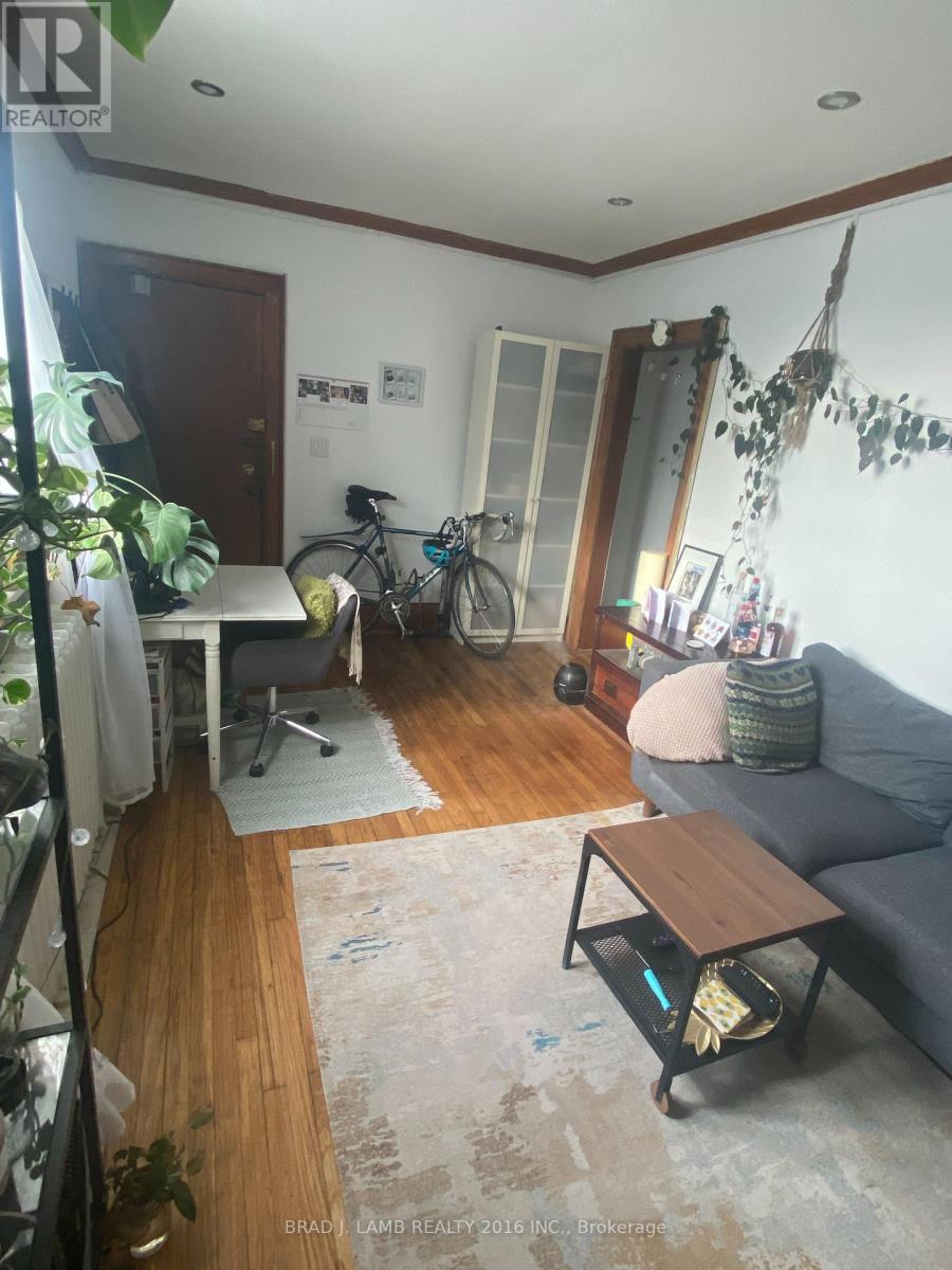 3 - 28 Springhurst Avenue Property Photo 4