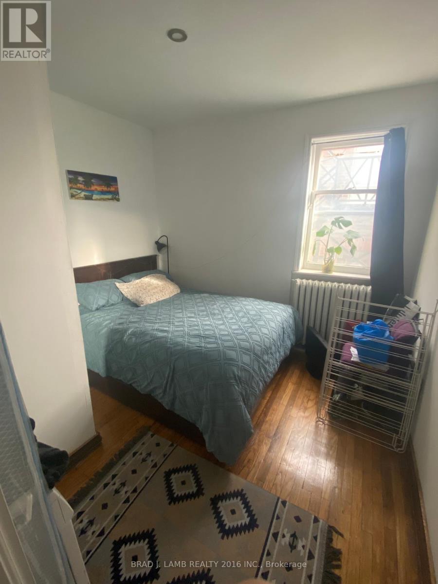 3 - 28 Springhurst Avenue Property Photo 6